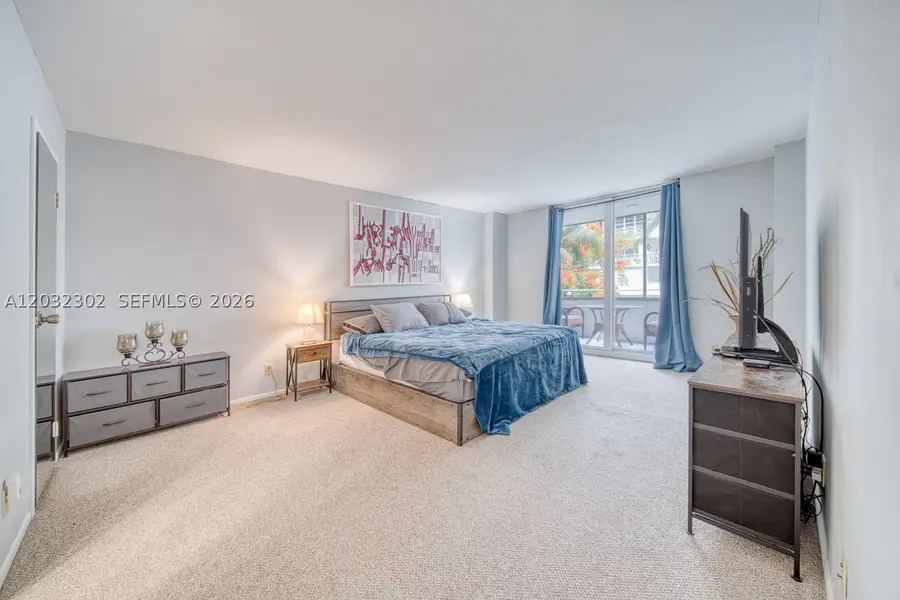 1160 N Federal #213, Fort Lauderdale, FL 33304 - #3