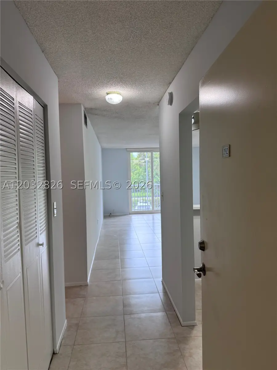 16950 W Dixiea232 #232, North Miami Beach, FL 33160 - #2