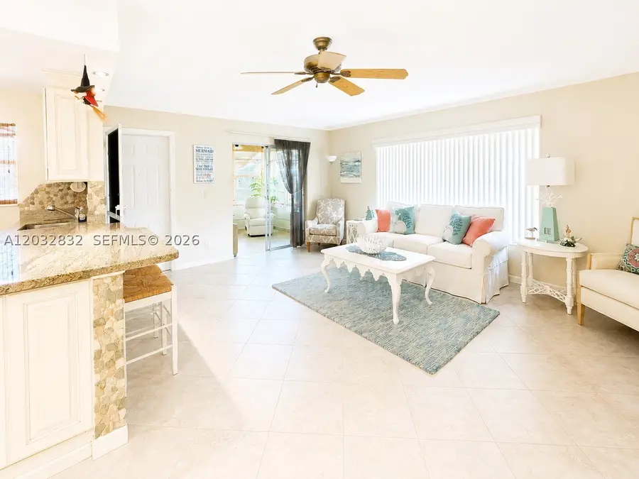 1042 North #A, Delray Beach, FL 33445 - #3