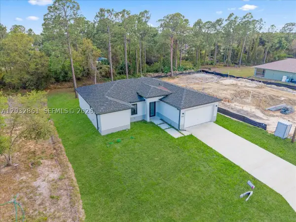 2609 53rd St W, Lehigh Acres, FL 33971