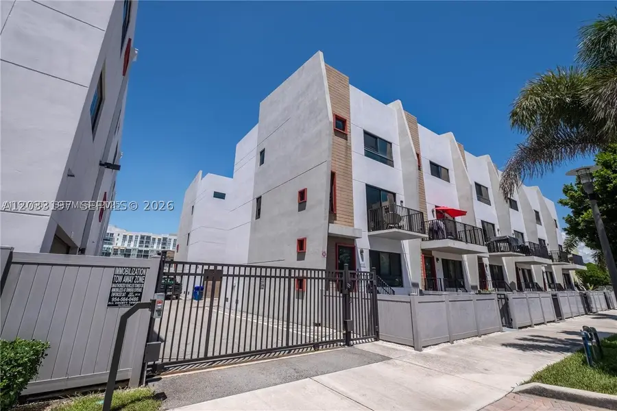 113 NE 6 #1111, Fort Lauderdale, FL 33304 - #2