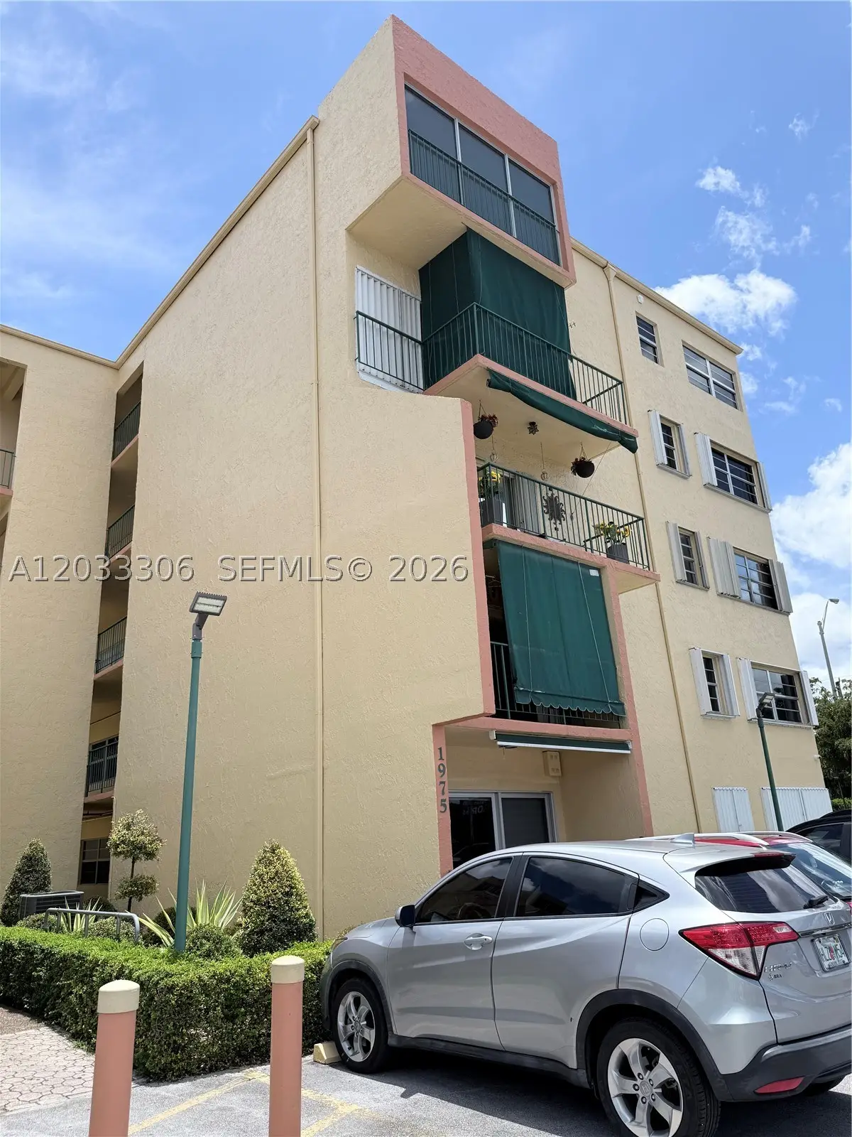 1975 W 44th #401, Hialeah, FL 33012 - #1
