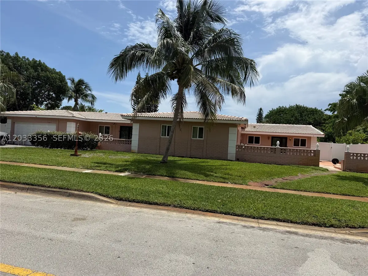300 SW 68th, Margate, FL 33068 - #1
