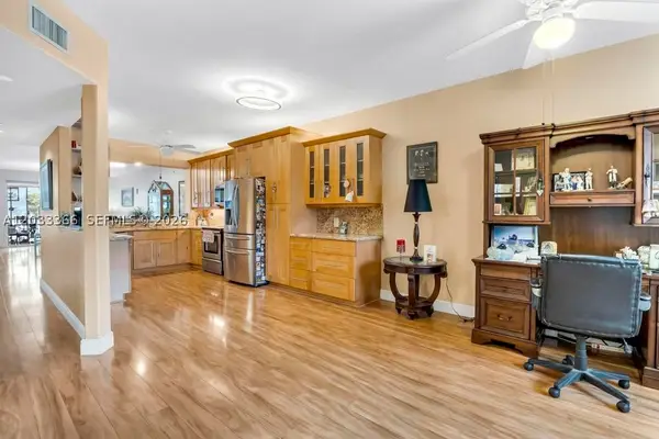 7727 Southampton #202, Tamarac, FL 33321