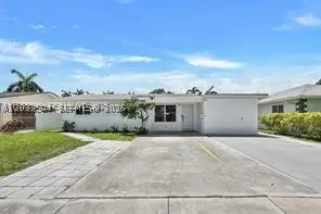 814 NE 4th, Hallandale, FL 33009 - #1