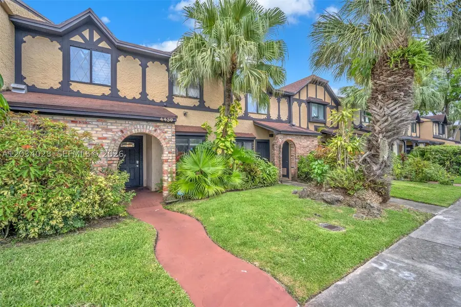 4430 NW 92nd, Sunrise, FL 33351 - #3
