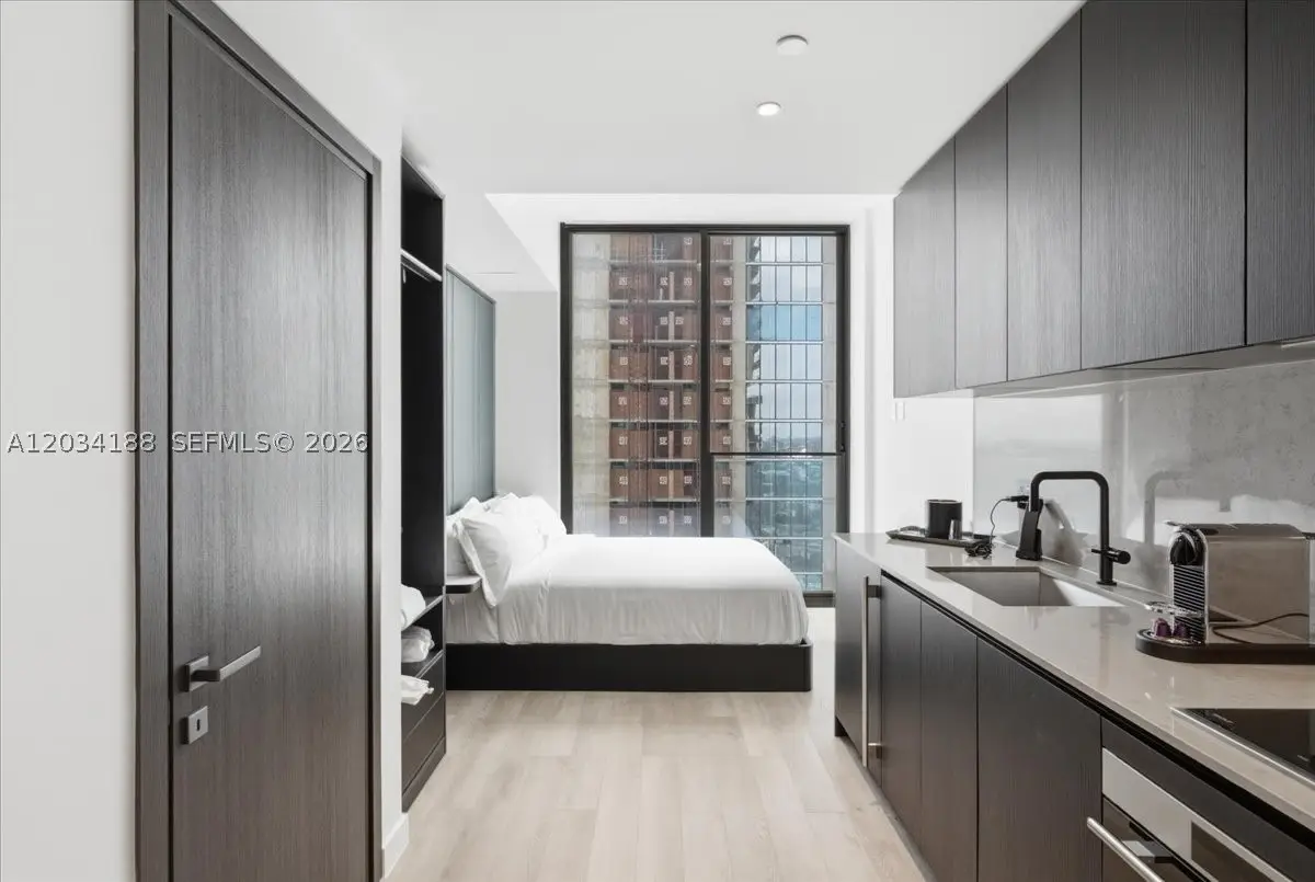 20 NE 11th #4803, Miami, FL 33132 - #1