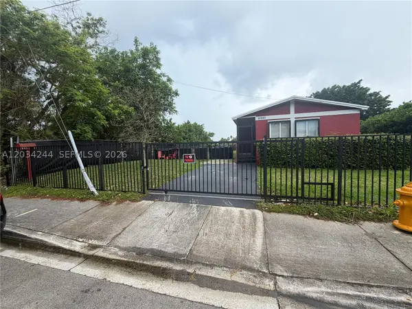 16980 SW 104th, Miami, FL 33157