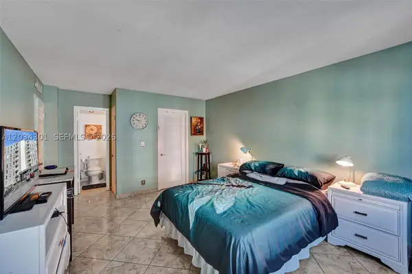 430 Golden Isles #705, Hallandale, FL 33009