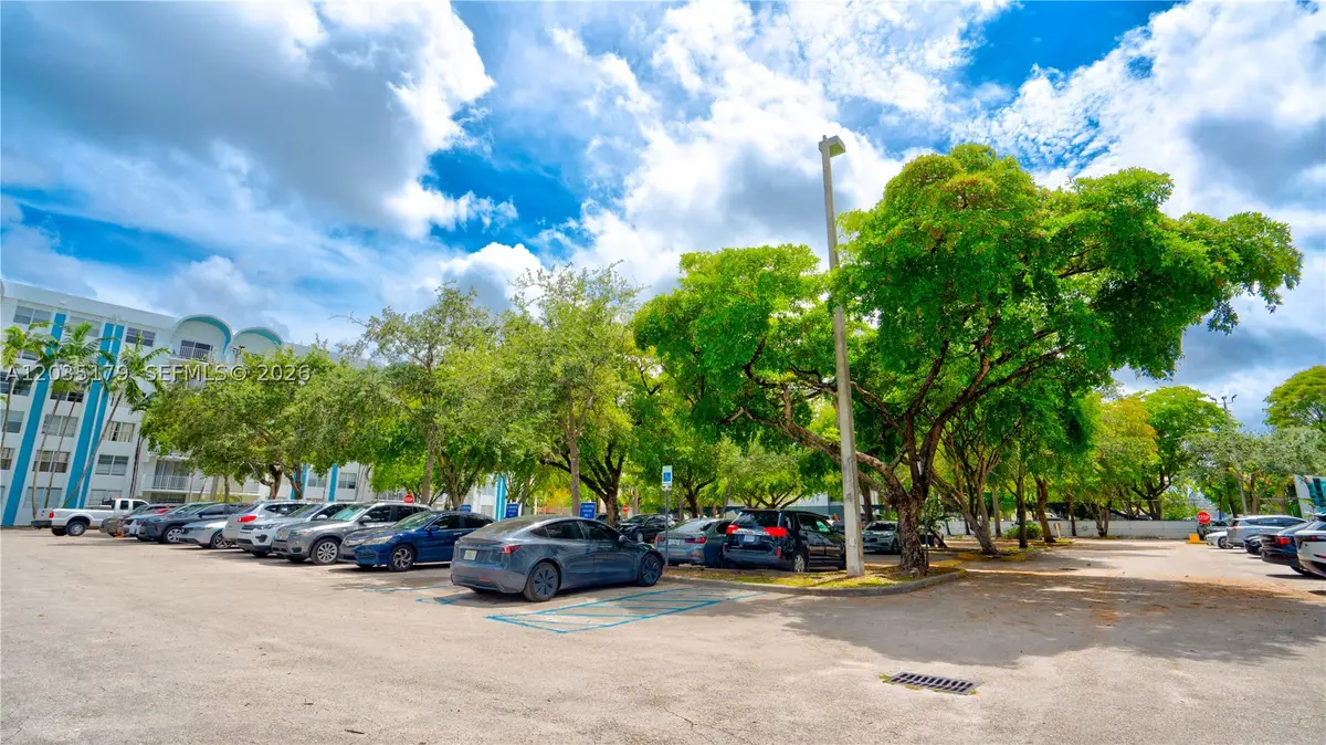 Address Withheld By Seller, Miami, FL 33169 - #1