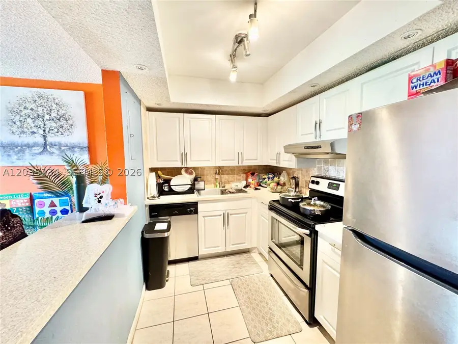 5570 NW 44th #408A, Lauderhill, FL 33319 - #3