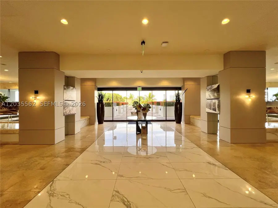 1000 W Island #3010, Aventura, FL 33160 - #3