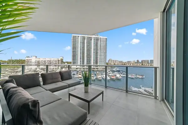 17111 Biscayne #503, North Miami Beach, FL 33160