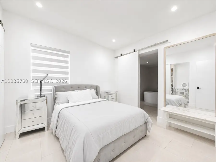 960 NE 146th, North Miami, FL 33161 - #2