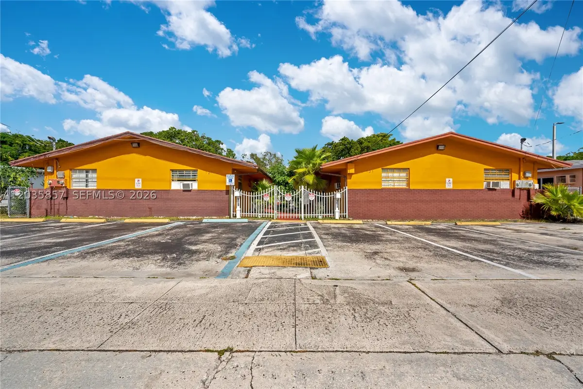 129-131 SE 5th, Hallandale, FL 33009 - #1