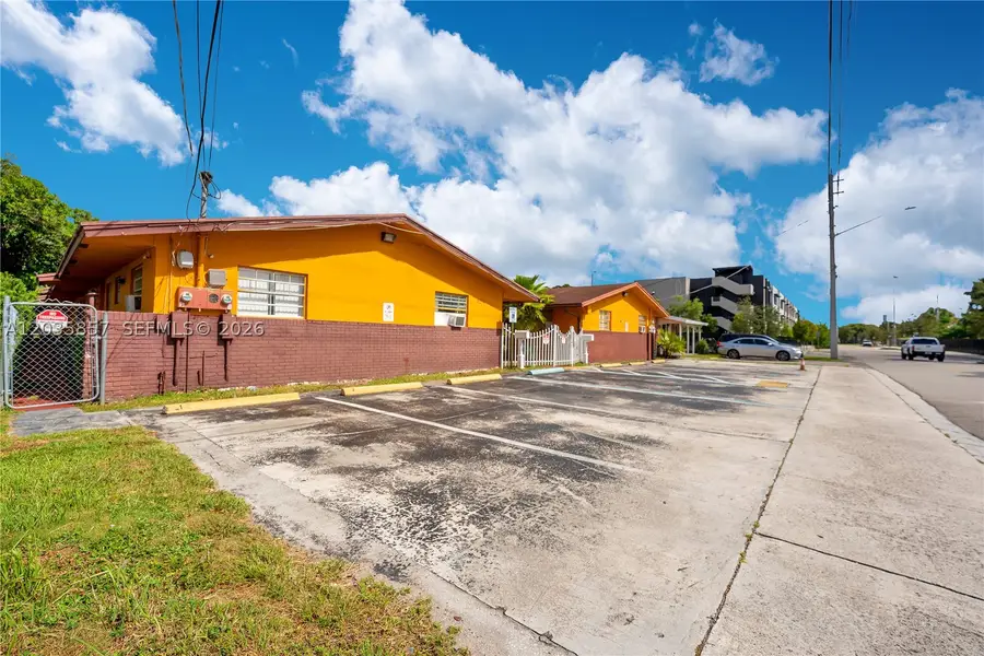 129-131 SE 5th, Hallandale, FL 33009 - #2