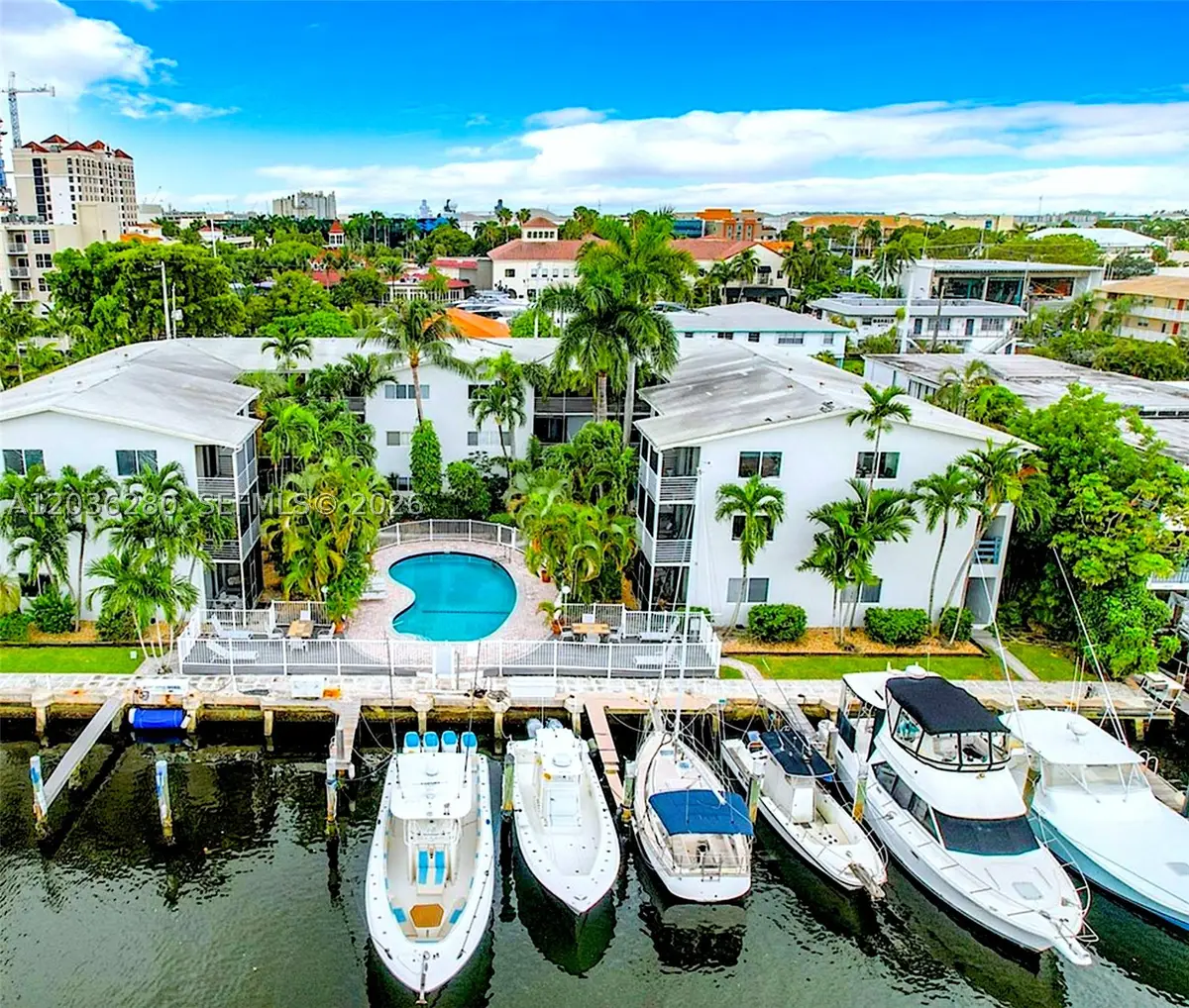 1535 SE 15th #304, Fort Lauderdale, FL 33316 - #1