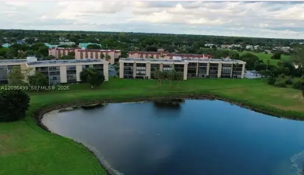 3241 Holiday Springs #204, Margate, FL 33063