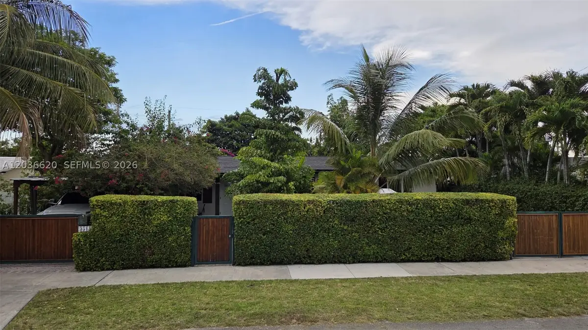 3511 SW 105th, Miami, FL 33165 - #1