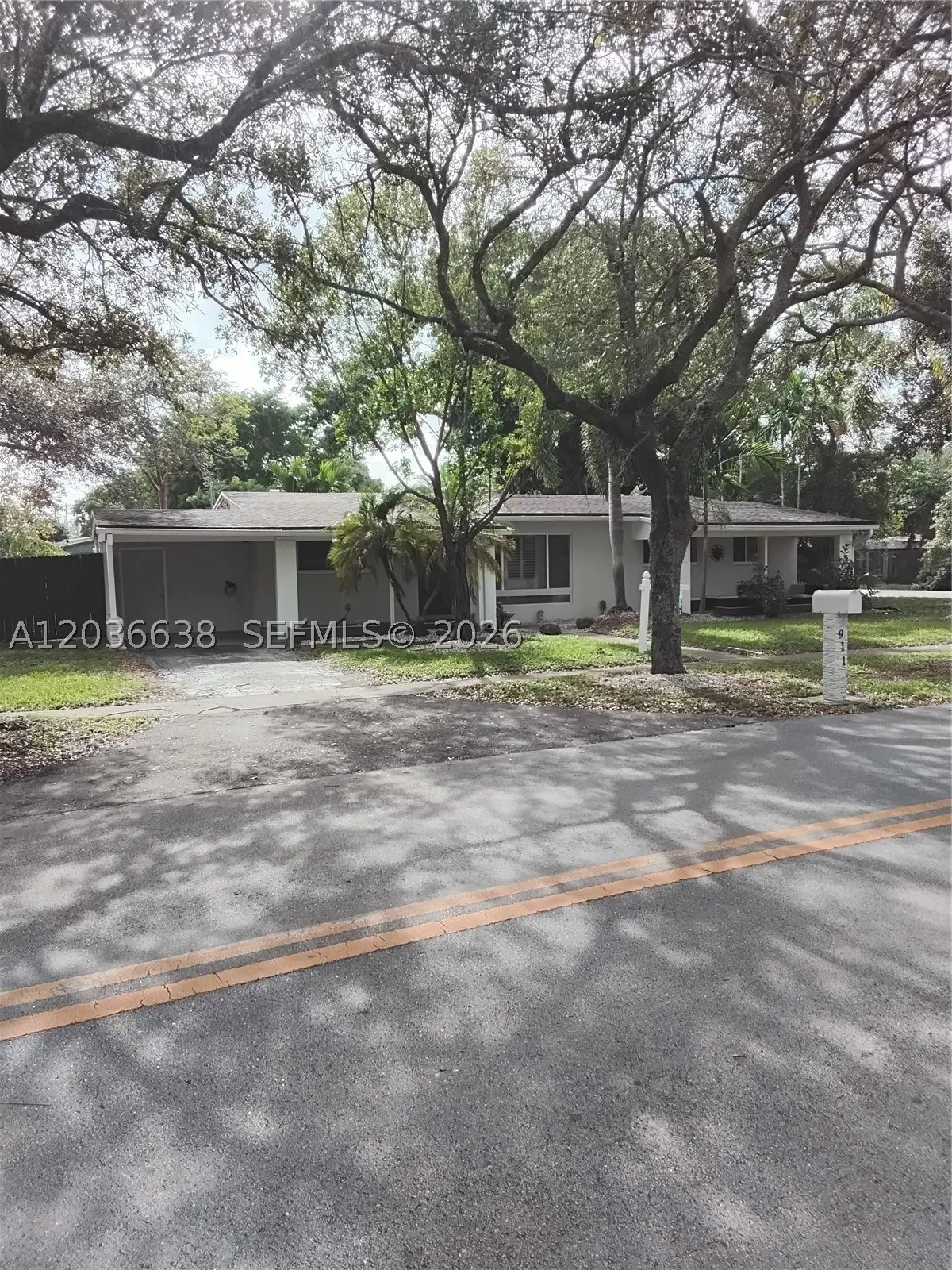 911 W Country Club, Plantation, FL 33317 - #1
