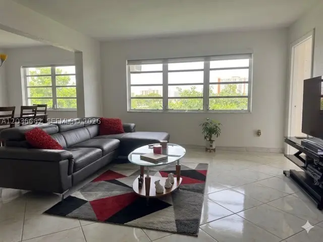 1530 NE 191st #305, Miami, FL 33179 - #2
