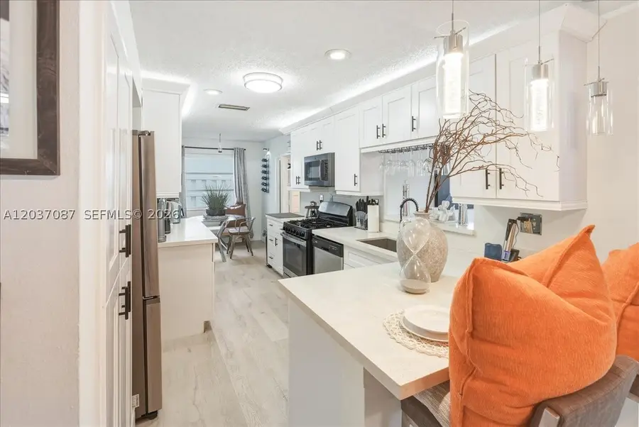 8580 NW 20th, Sunrise, FL 33322 - #2