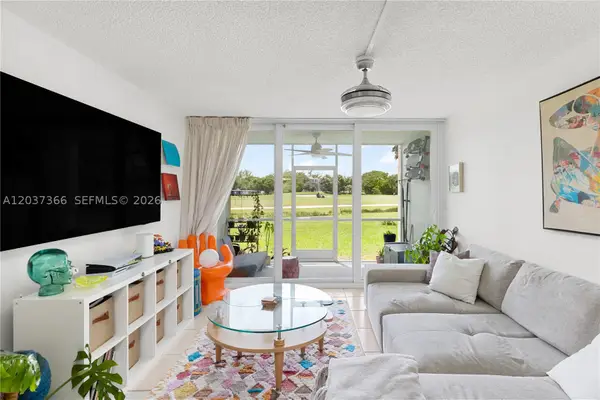 9495 Evergreen #103, Davie, FL 33324