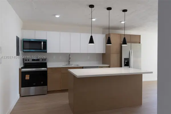 7300 NW 17th #112, Plantation, FL 33313