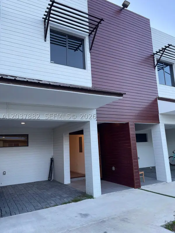 916 NW 8th #4, Florida City, FL 33034