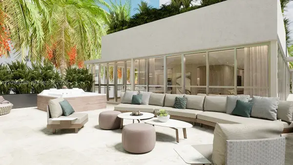 250 Collins #305, Miami Beach, FL 33139