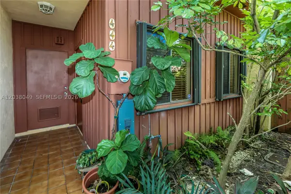 444 SE 14th, Dania Beach, FL 33004