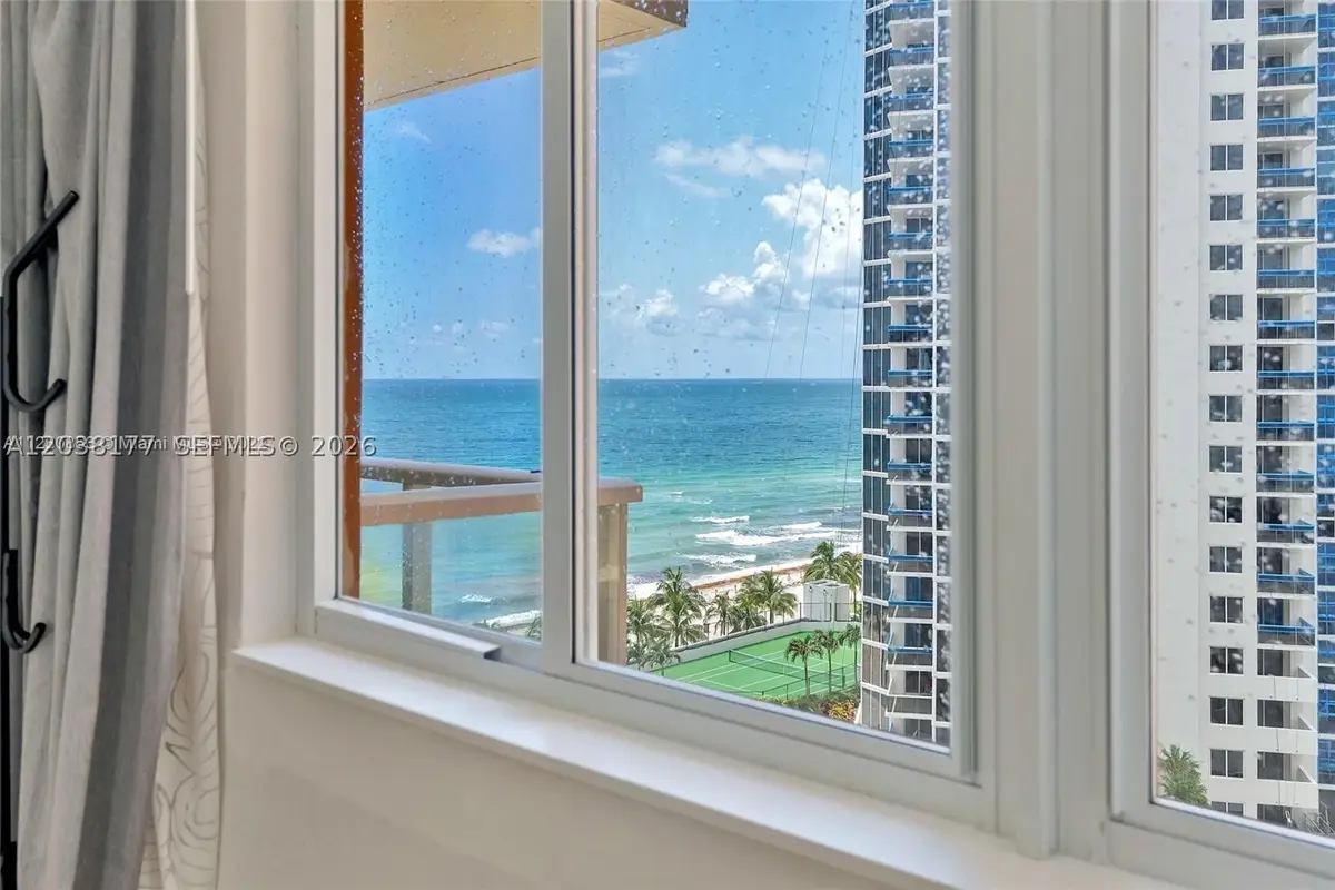 19201 Collins #1001, Sunny Isles Beach, FL 33160 - #1