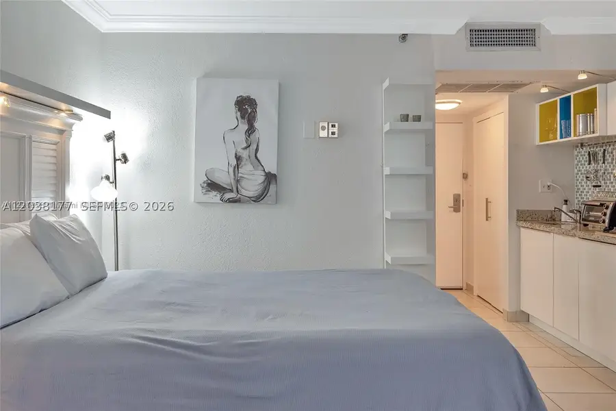 19201 Collins #1001, Sunny Isles Beach, FL 33160 - #3