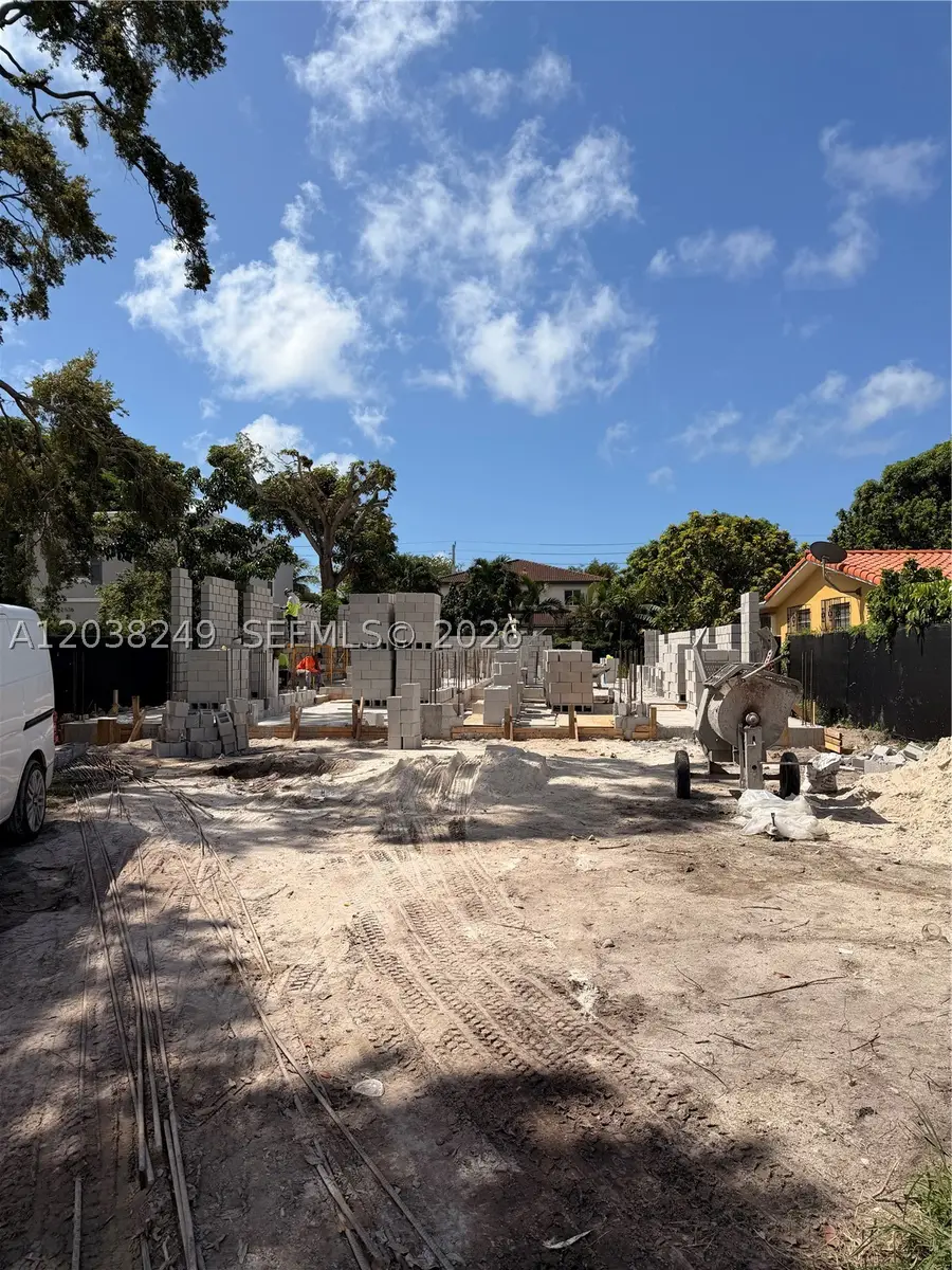 2544 SW 17th, Miami, FL 33145 - #2