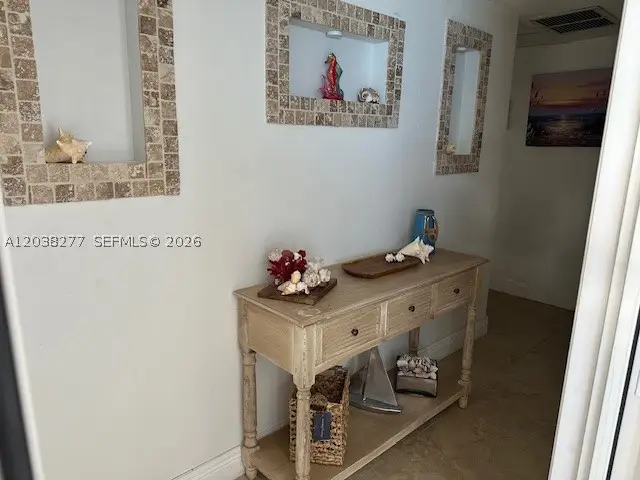 320 S Surf #305, Hollywood, FL 33019 - #3