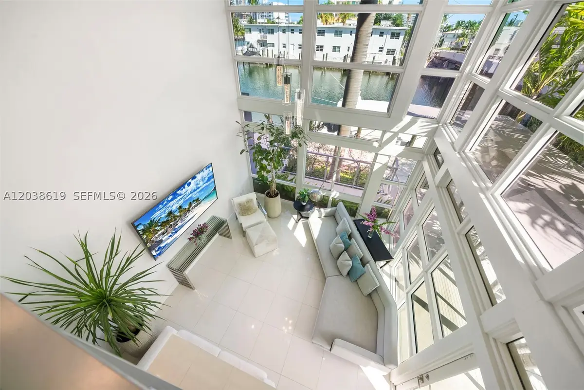 39 N Shore, Miami Beach, FL 33141 - #1