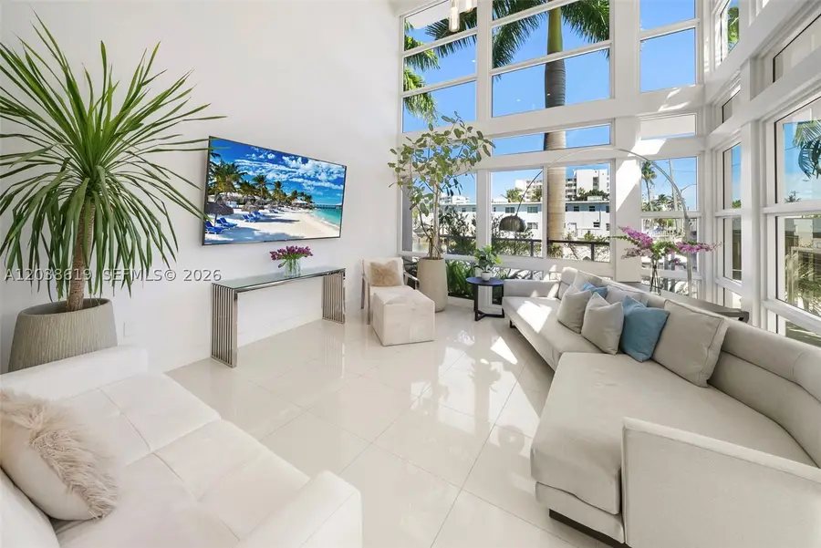 39 N Shore, Miami Beach, FL 33141 - #2