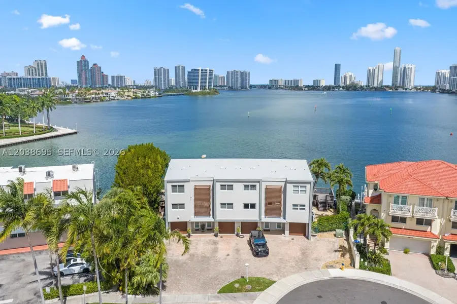 3927 NE 171st, North Miami Beach, FL 33160 - #2