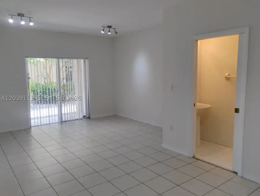 5725 NW 114th #107, Doral, FL 33178 - #3