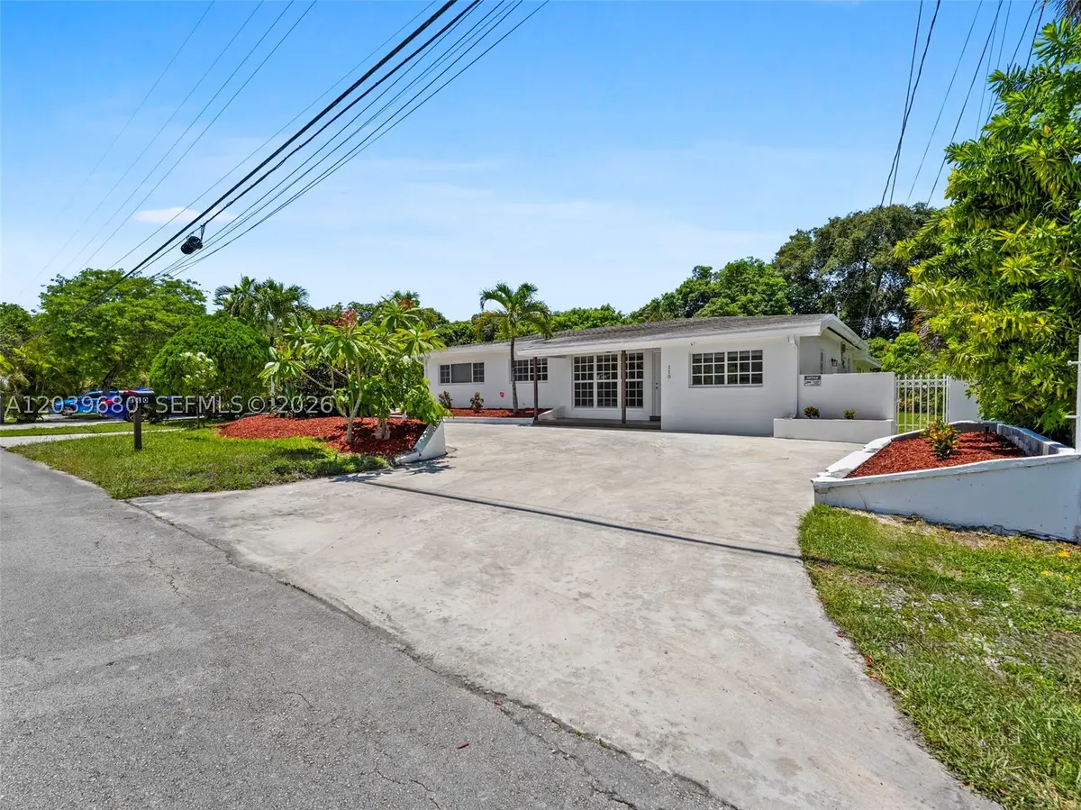 110 NE 152nd, Miami, FL 33162 - #1