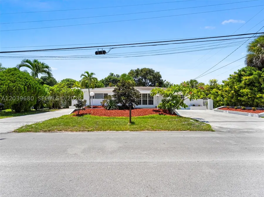 110 NE 152nd, Miami, FL 33162 - #2