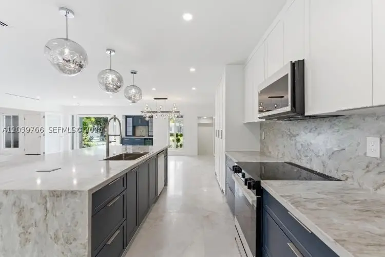 291 E Shore Dr E, Miami, FL 33133 - #1