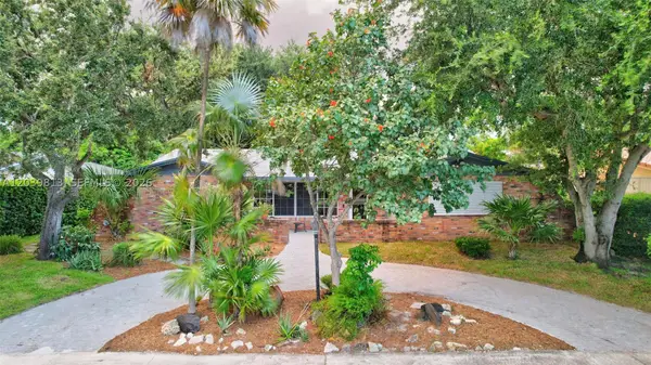 5511 Taylor, Hollywood, FL 33021