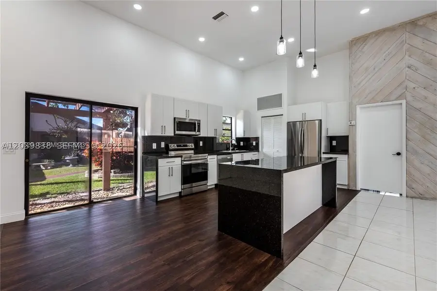 601 Leslie, Hallandale, FL 33009 - #3