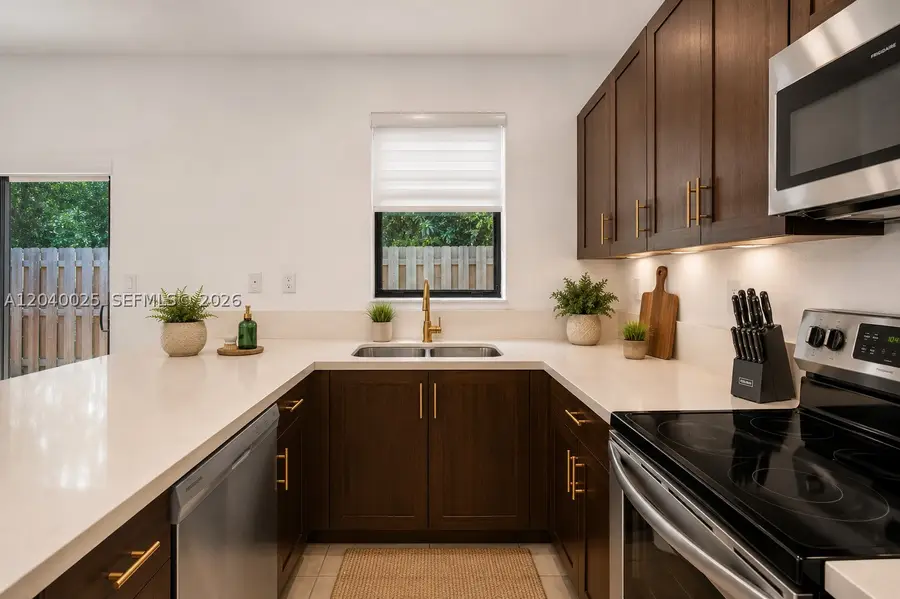 670 NE 207th, Miami, FL 33179 - #3