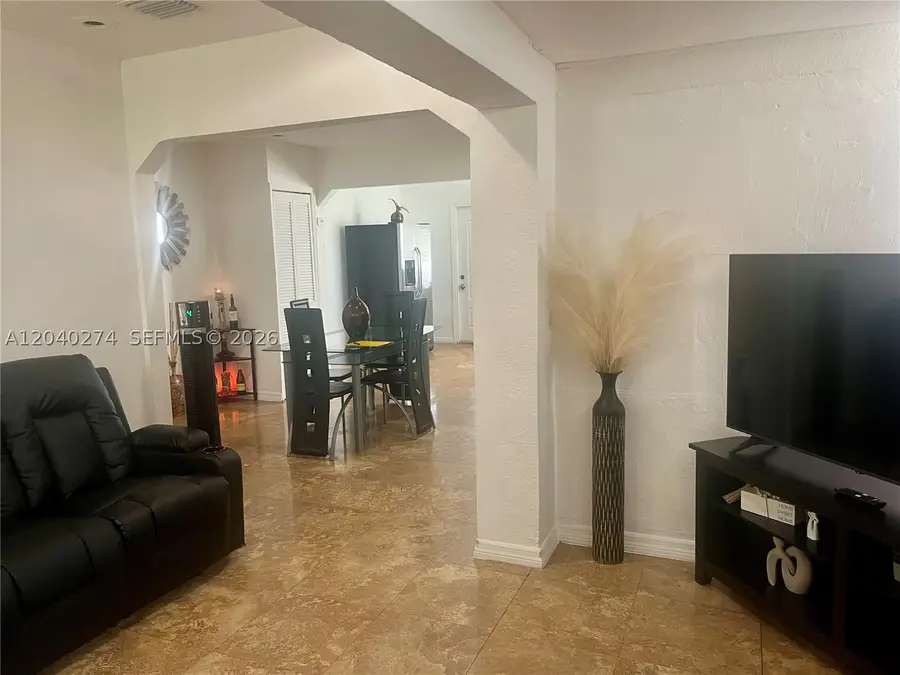 521 NW 32nd, Miami, FL 33125 - #3