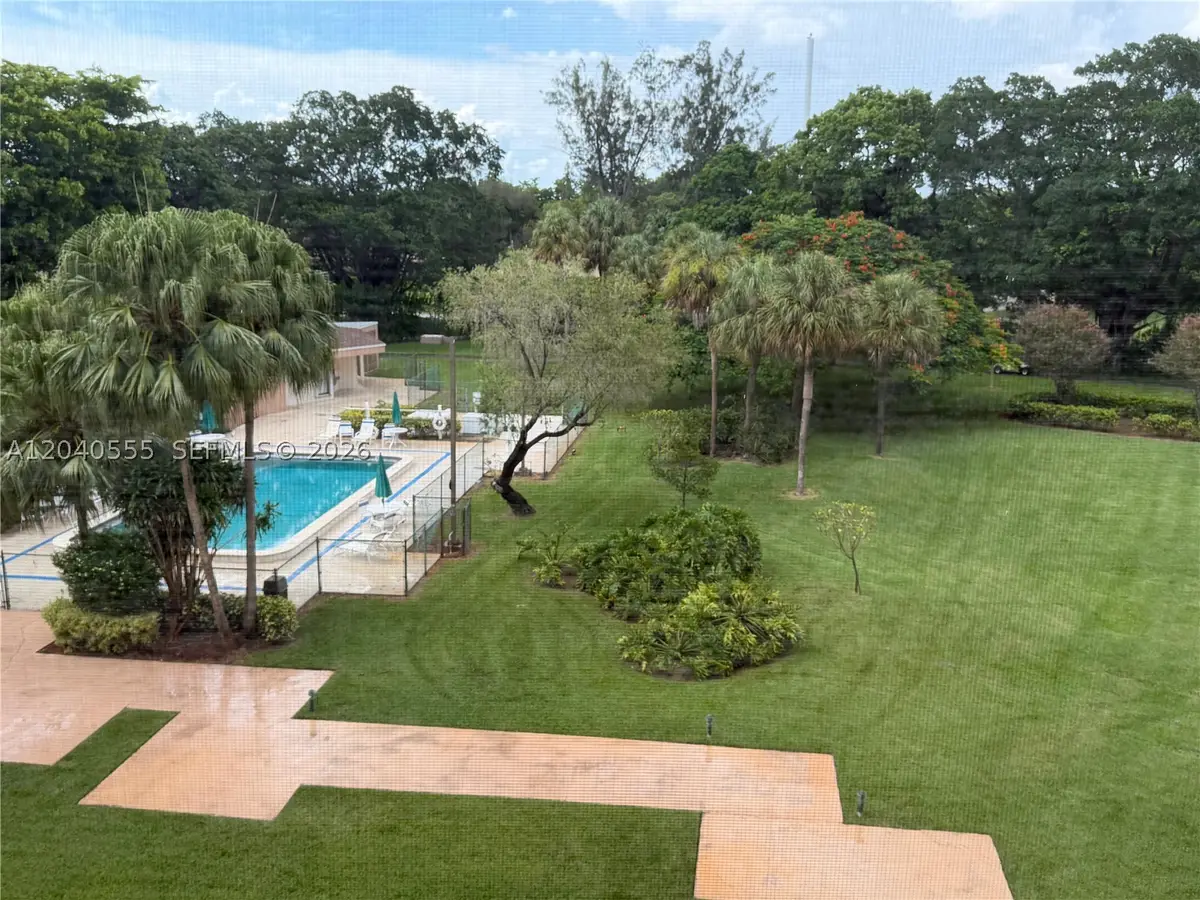900 Saint Charles #407, Pembroke Pines, FL 33026 - #1