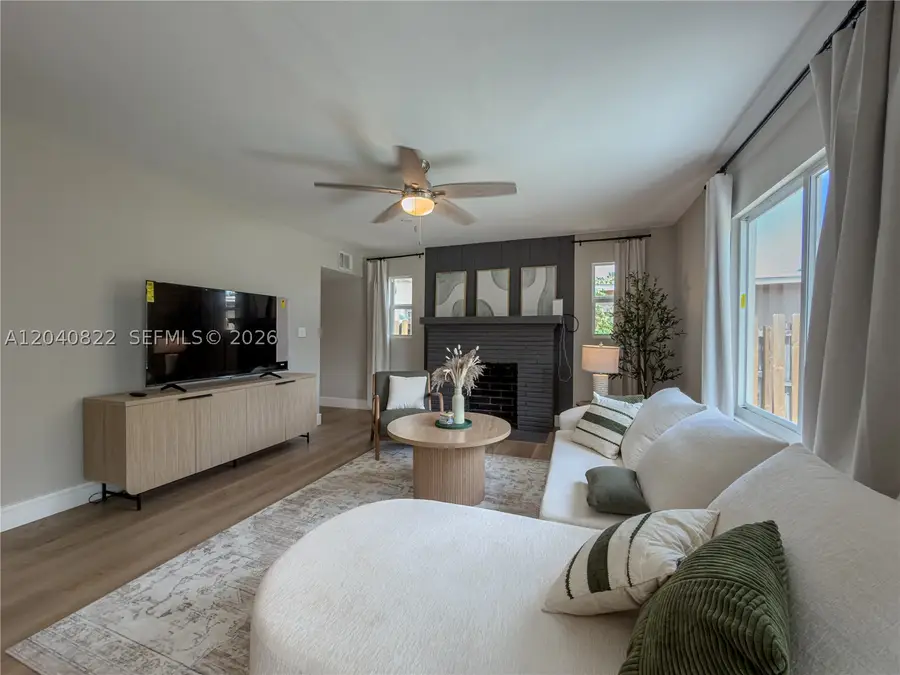 1813 SW 10th, Fort Lauderdale, FL 33312 - #2