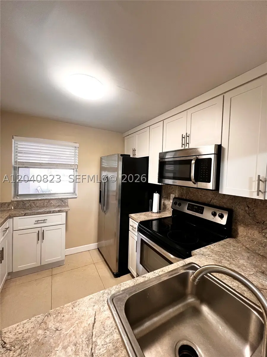 9235 Lagoon #109, Davie, FL 33324 - #2