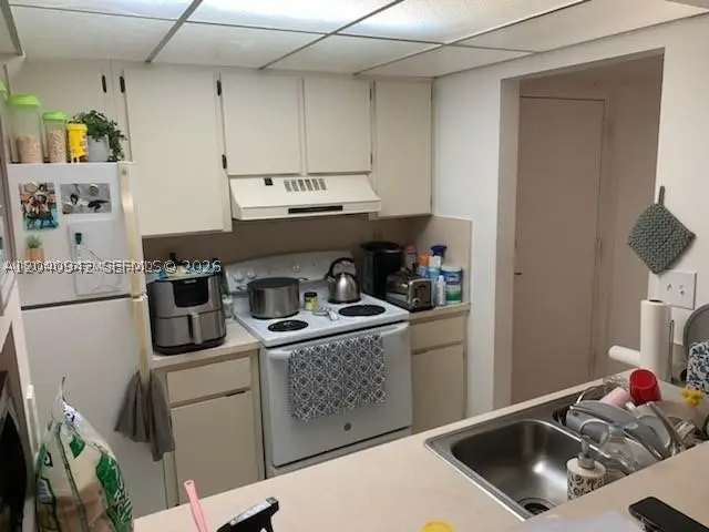 7035 NW 186th #D310, Hialeah, FL 33015 - #3